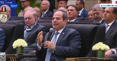 الرئيس السيسي: نستورد عطورا بـ 440 مليون دولار.. وتقولوا الدولار غلي ليه!