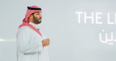 ولي العهد السعودي يبحث مع الرئيس الإيراني سبل تعزيز العلاقات الثنائية