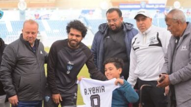 غزل المحلة يكرم الطفل بدر عقب ظهوره في مباراة الاتحاد السكندرى .. صور