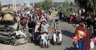 مئات الفلسطينيين يبدأون نزوح قسرى جديد فى جنوب قطاع غزة