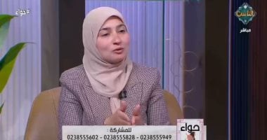 ما حكم صلاة المرأة في الأماكن العامة؟.. عضو بـ"العالمي للفتوى" تجيب